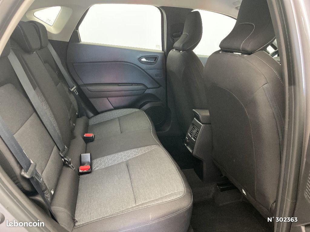 Renault Captur E-Tech 145 - 21 Business (image 11)