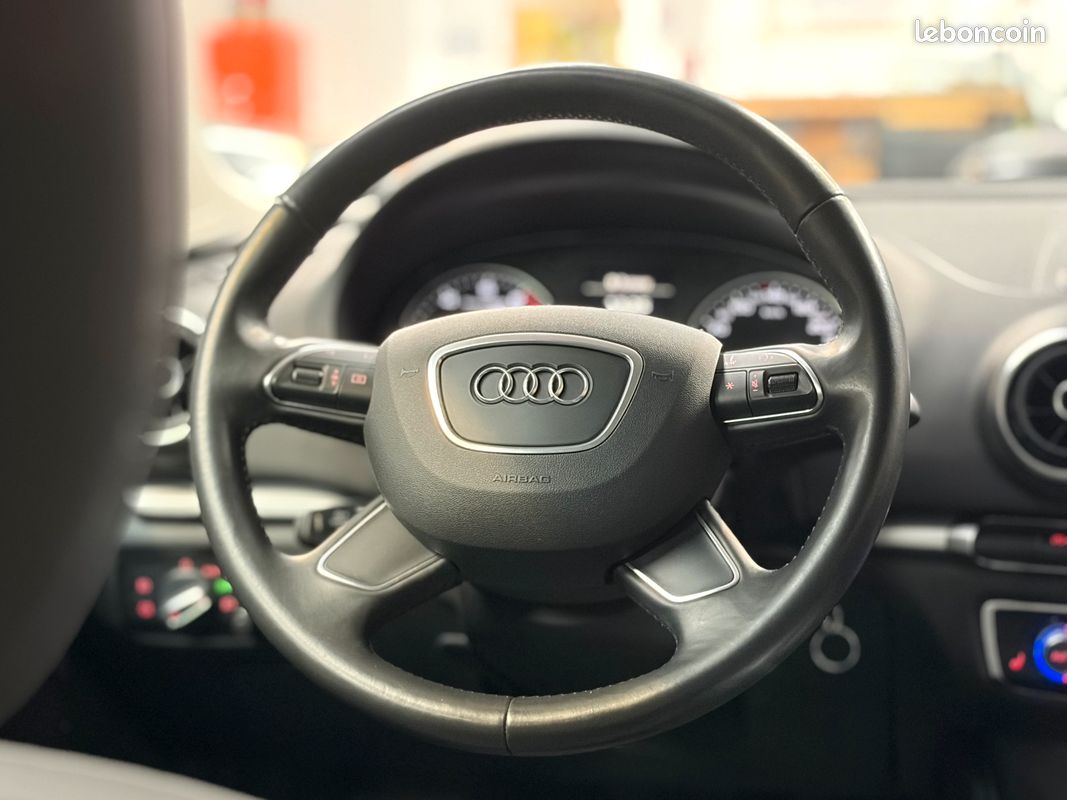 Audi A3 - 1.4L TFSI 122 ch - GPS, Bluetooth, Régulateur - Carnet et historique - État remarquable (image 8)