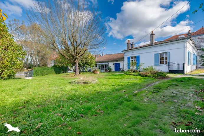 Maison 8 pièces 212 m²