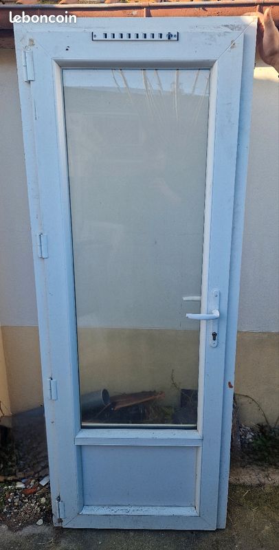 Porte de service pvc (image 2)
