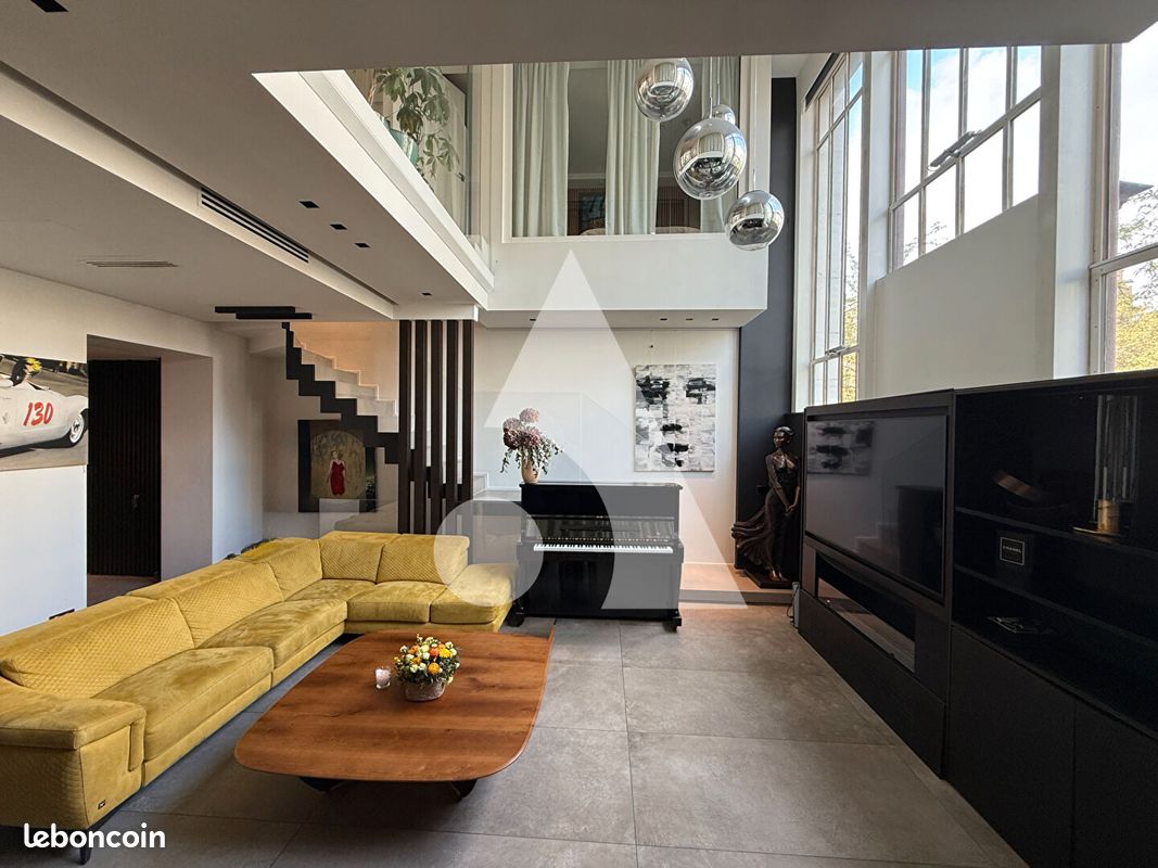 Appartement 7 pièces 170 m² · à Paris · 170 m² · 1 995 000 €