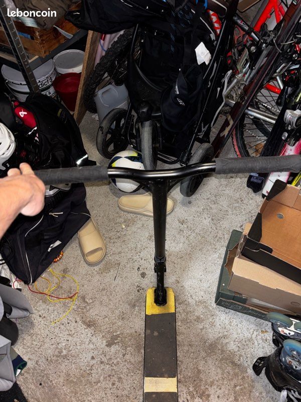 Trottinette freestyle blunt (image 1)