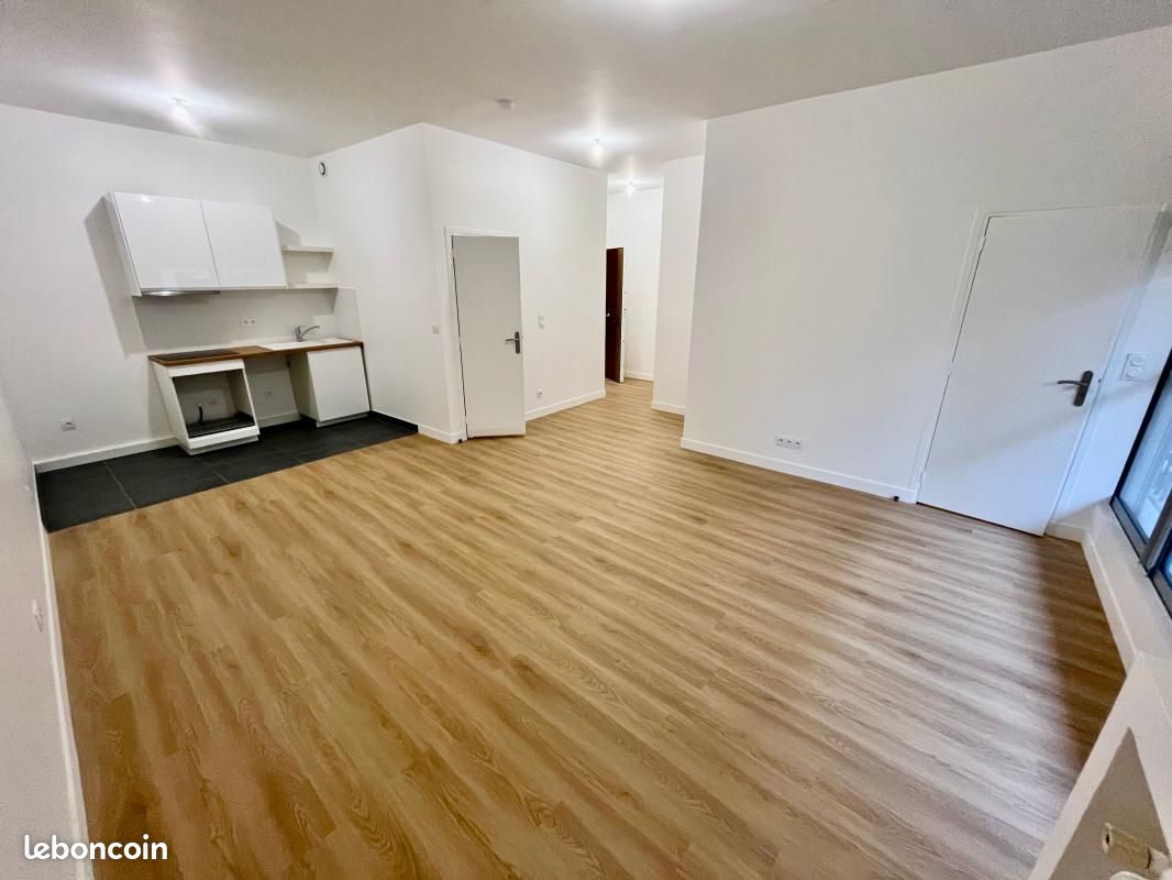 Appartement 2 pièces 44 m² · à Paris · 44 m² · 1 395 €/mois