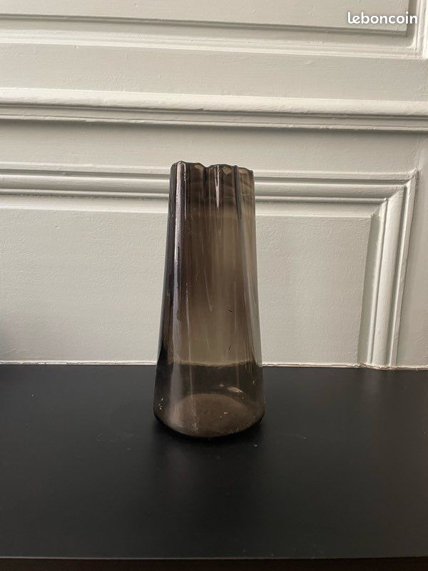 Vase (image 1)