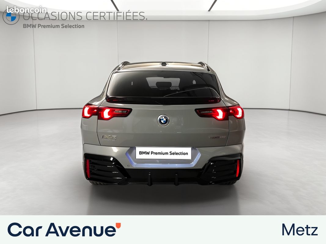 BMW iX2 eDrive20 204ch BVA M Sport (image 4)