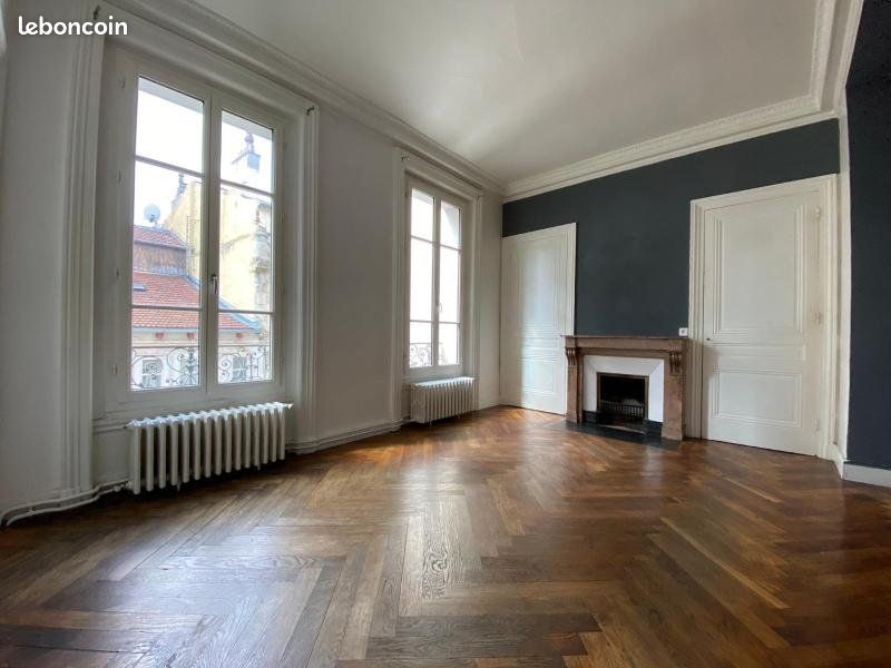 Appartement 2 pièces 50 m² · à Saint-Étienne · 50 m² · 420 €