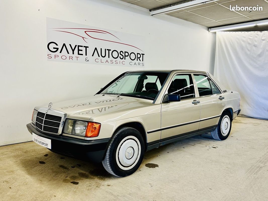 Mercedes 190E 2.3 16V Argent - Miniature 1/43 GTI Collection - Neuve