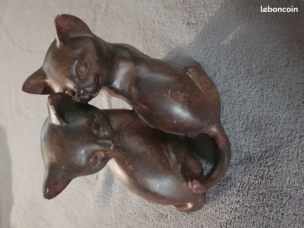 Chats en bois (image 1)