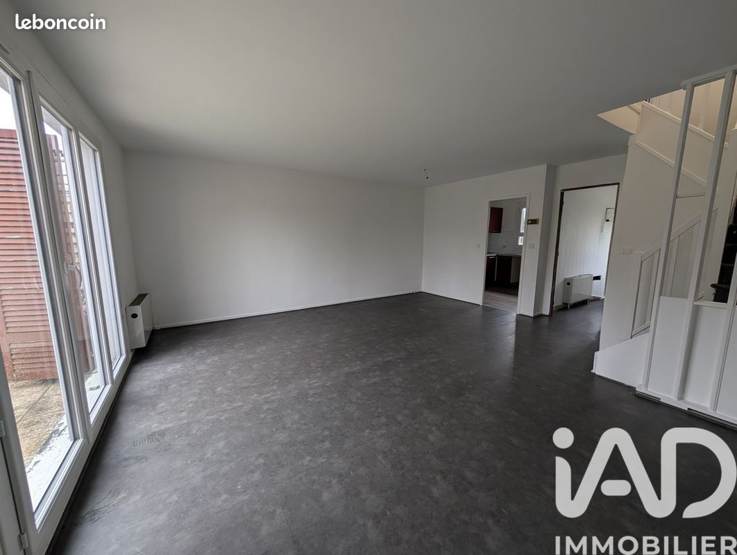 Maison 5 pièces 82 m² · à Saint-Germain-lès-Corbeil · 82 m² · 239 900 €