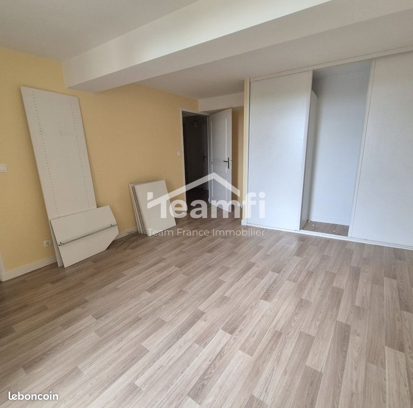Immeuble 180 m² · à Thiers · 180 m² · 119 000 €
