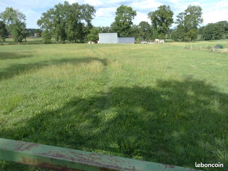 Terrain constructible 1000m2 · à Ytrac · 40 000 €