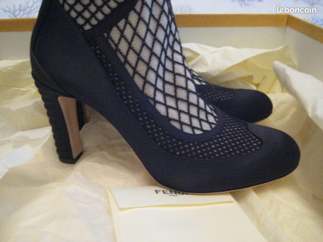 Bottes mi-hautes Fendi Taille 36.5 (image 7)