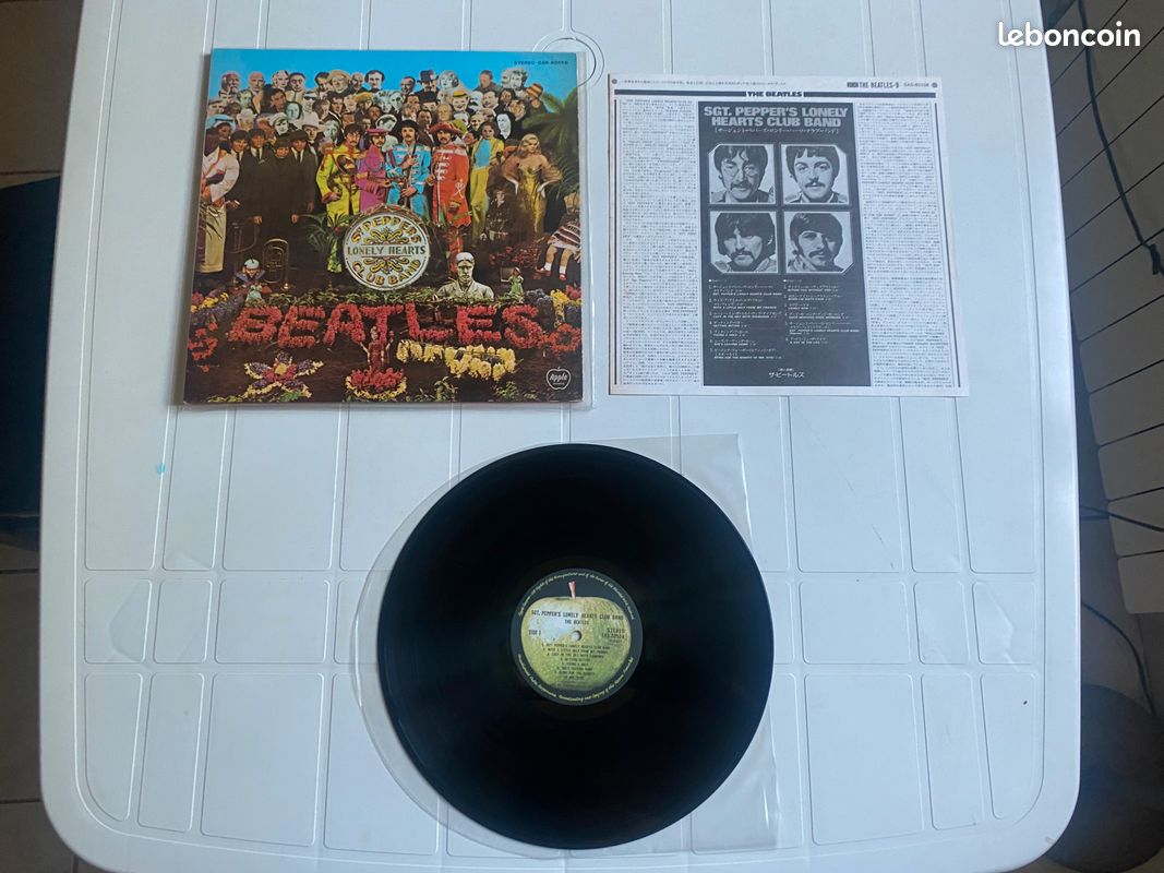 The Beatles Sgt Pepper 33t Japon (image 1)