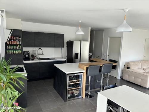 Appartement 4 pièces 77 m² · à Sathonay-Camp · 77 m² · 344 000 €