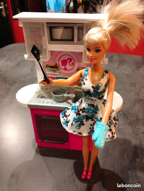 Barbie et sa cuisine (image 6)