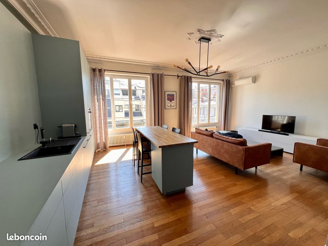 Appartement 4 pièces 110 m² · à Grenoble · 110 m² · 365 000 €