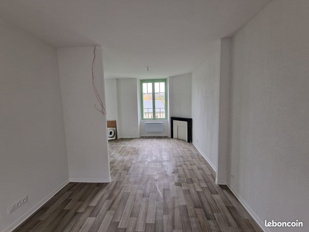 Appartement 3 pièces 74 m² · à Fournels · 74 m² · 600 €/mois