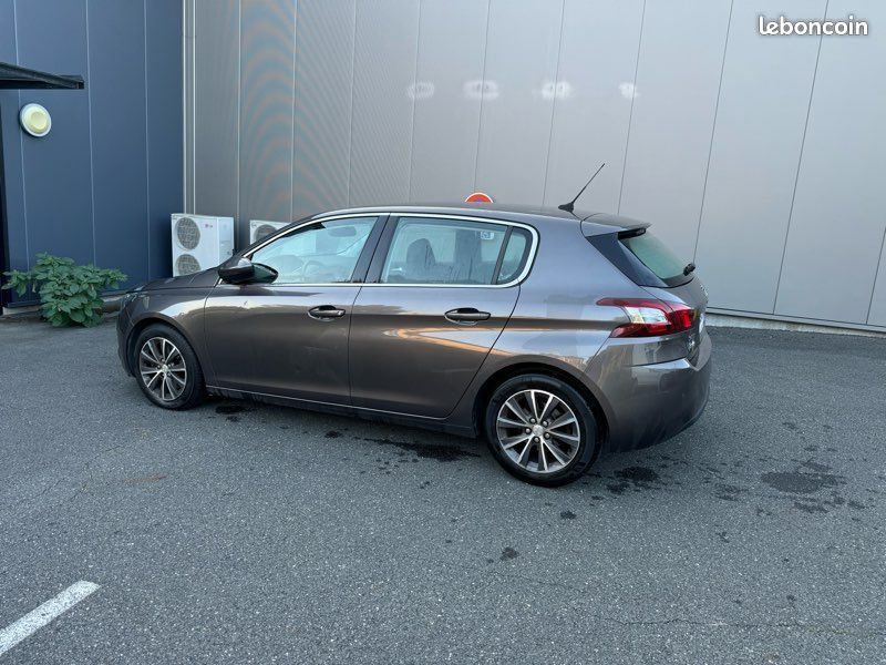 Peugeot 308 2.0 BLUEHDI FAP 150CH ALLURE 5P (image 2)