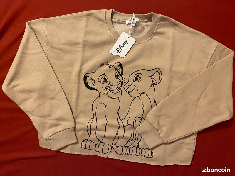 Pull légèrement court, taille L, Le Roi Lion par Jennyfer Vêtements