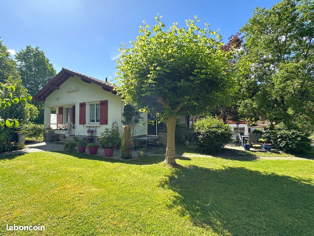 Maison 9 pièces 182 m² · à Itxassou · 182 m² · 465 000 €