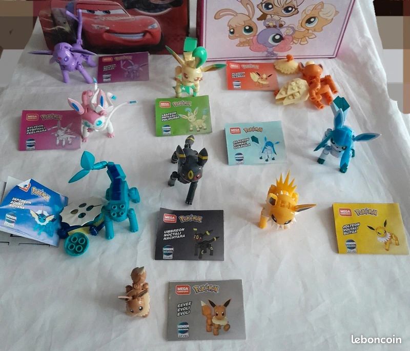 Lot Méga Construx Pokémon Evoli et ses évolutions (image 1)