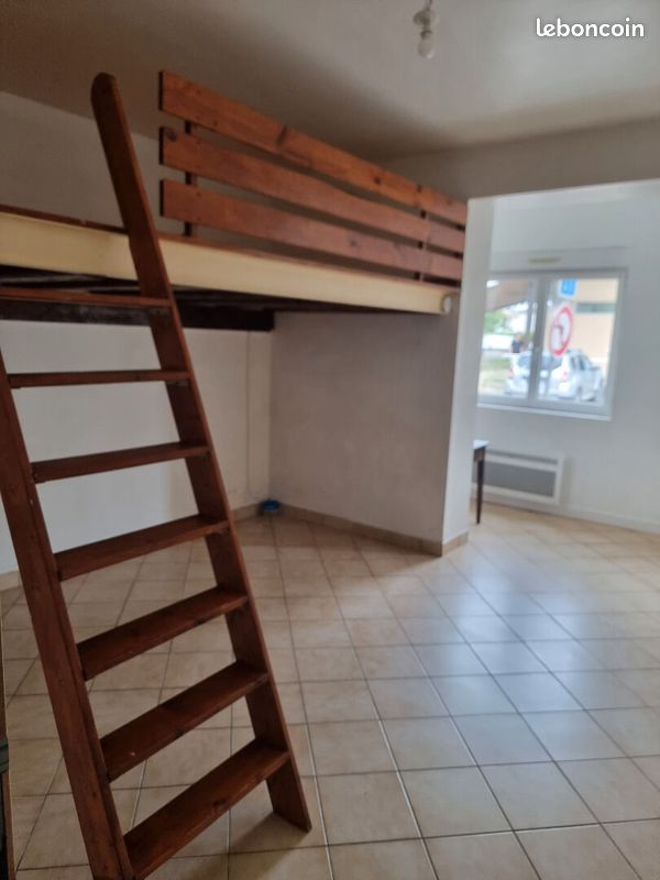 Appartement 1 pièce 47 m² · à Aiguillon · 47 m² · 390 €/mois