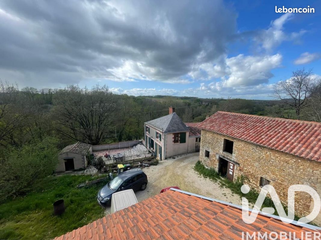 Maison 5 pièces 110 m² · à Saint-Loup-Lamairé · 110 m² · 115 500 €
