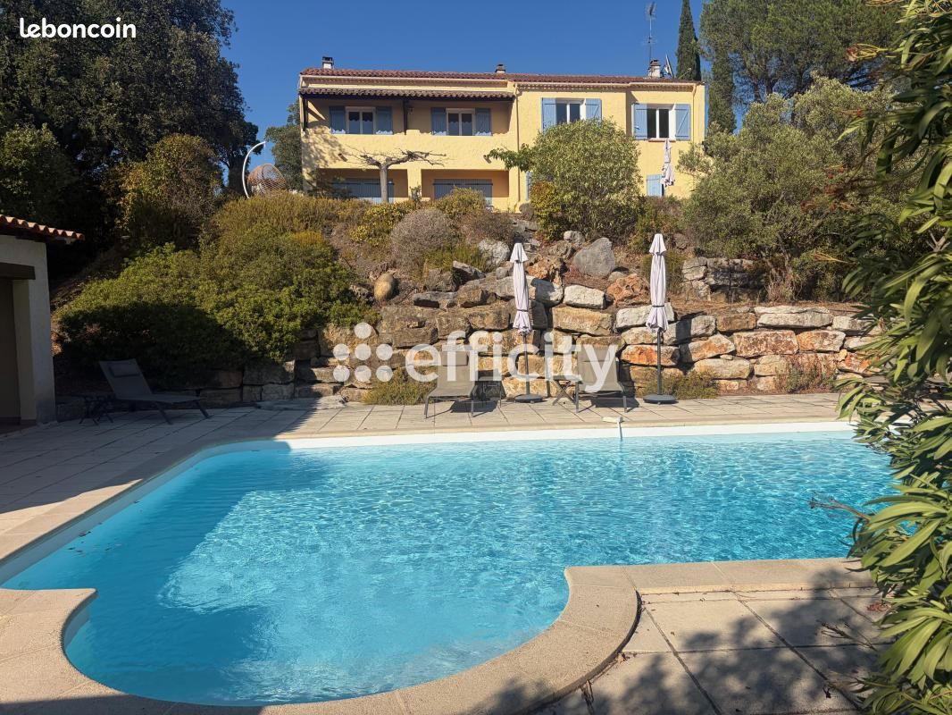 Maison 7 pièces 165 m² · à Pierrefeu-du-Var · 165 m² · 860 000 €