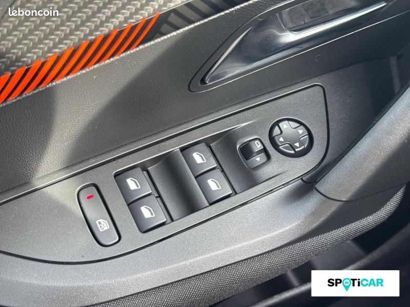 Peugeot 2008 1.5 BlueHDi 110 Active / GPS + CAR PLAY (image 21)