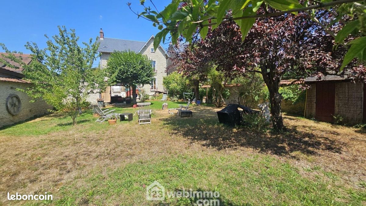Maison 6 pièces 160 m² · à Gironville-sur-Essonne · 160 m² · 399 000 €
