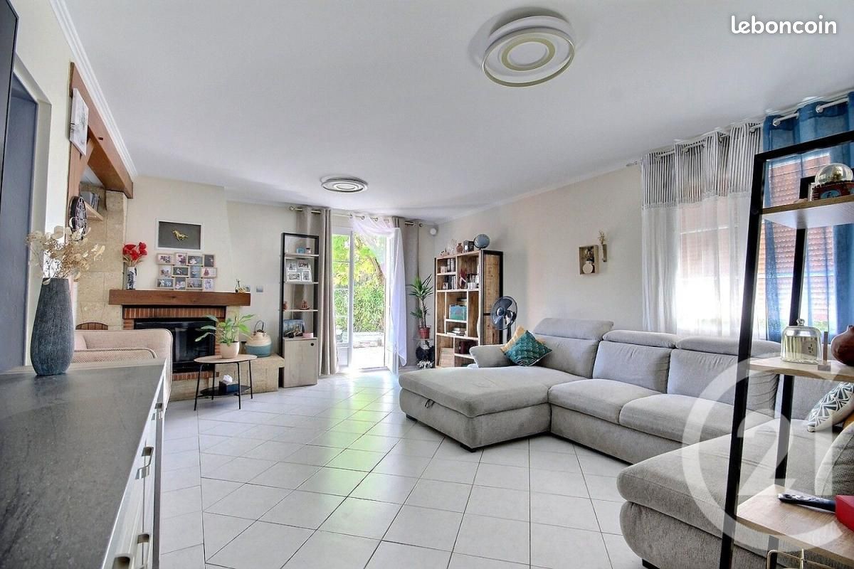 Maison 6 pièces 150 m² · à Tour-en-Sologne · 150 m² · 298 000 €