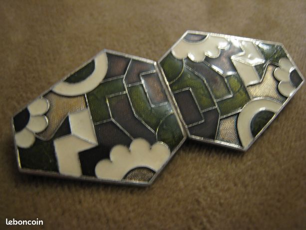 Belle Broche Art Déco En Métal émaillé - Occasion, Style Vintage Et élégant, Pièce Unique De Collection