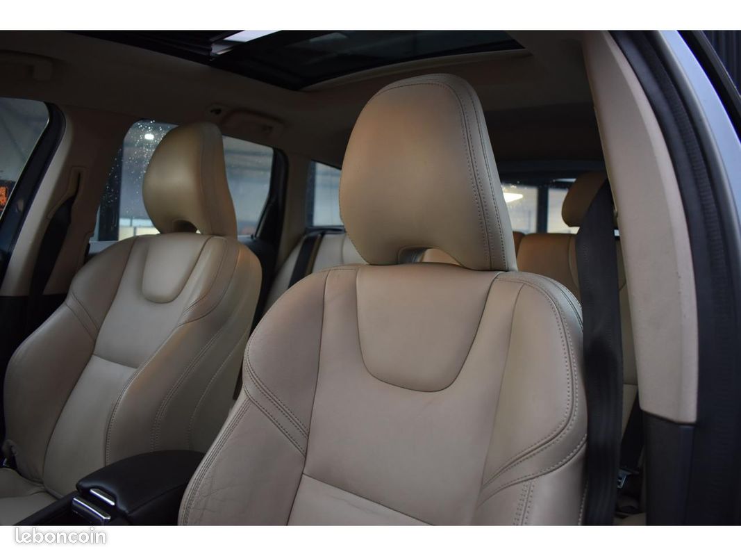 VOLVO XC60 T5 AWD 245 ch Xénium Geartronic A (image 15)