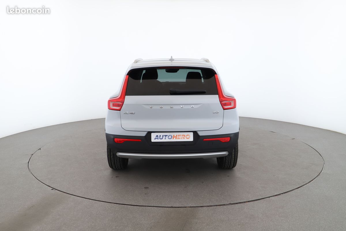 Volvo XC40 2.0 D3 AdBlue Business Geartronic 8 150 ch (image 12)