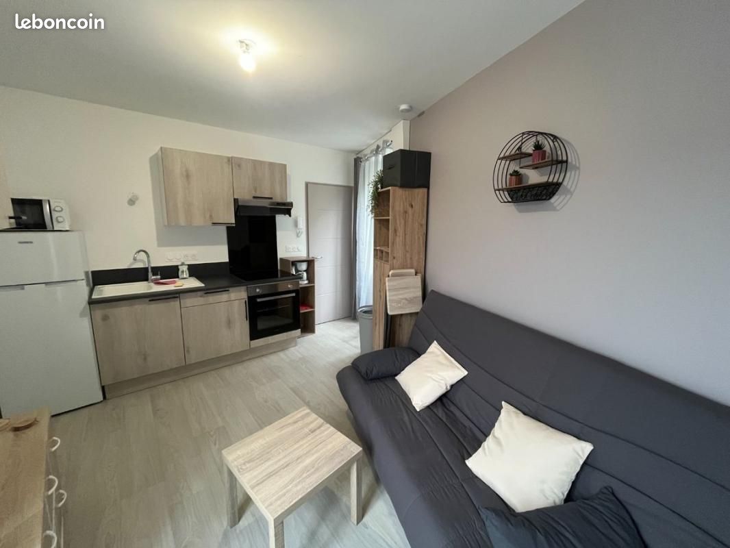 Appartement 1 pièce 15 m² · à Serrières · 15 m² · 408 €/mois