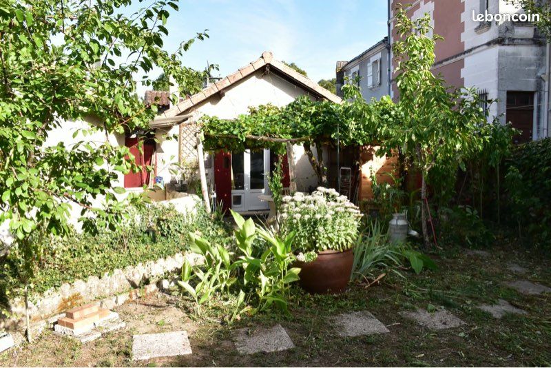 Maison 3 pièces 120 m² · à Bourdeilles · 120 m² · 140 000 €