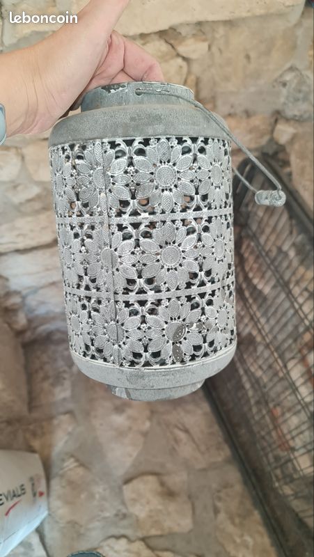 Vase (image 2)