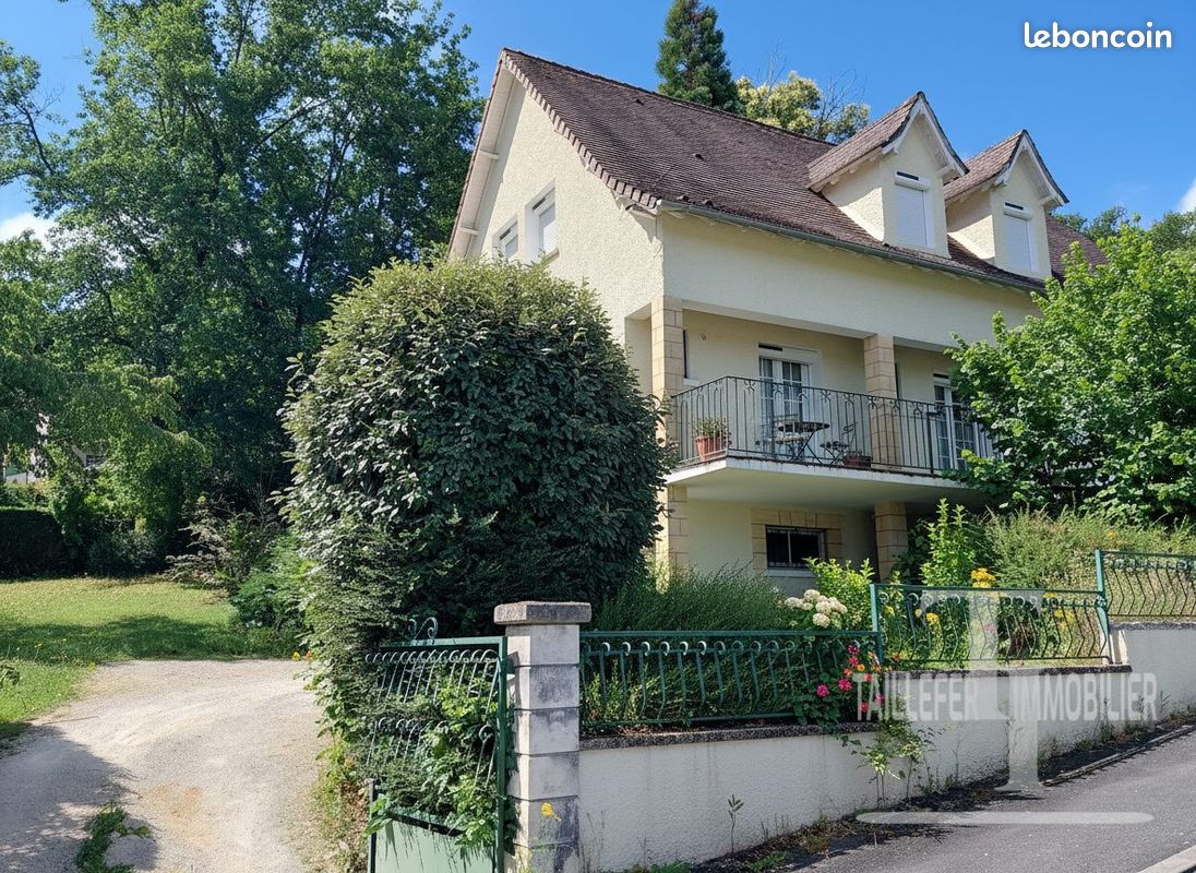 Maison 6 pièces 155 m² · à Boulazac Isle Manoire · 155 m² · 294 000 €