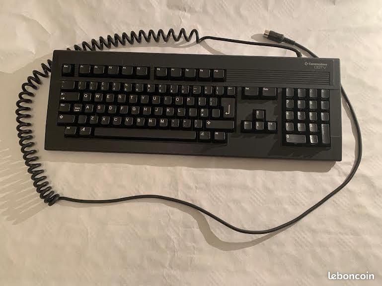 Clavier Commodore Amiga CDTV (image 8)