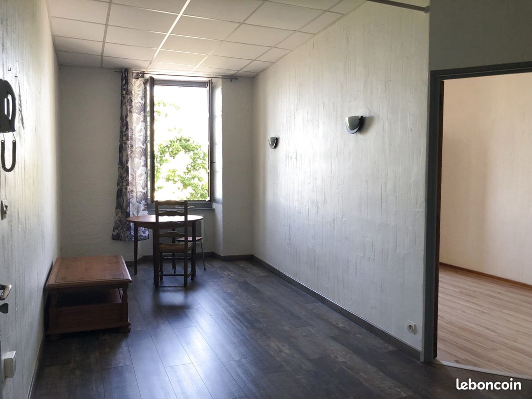 Appartement 2 pièces 27 m² · à Saint-Félix-Lauragais · 27 m² · 410 €/mois