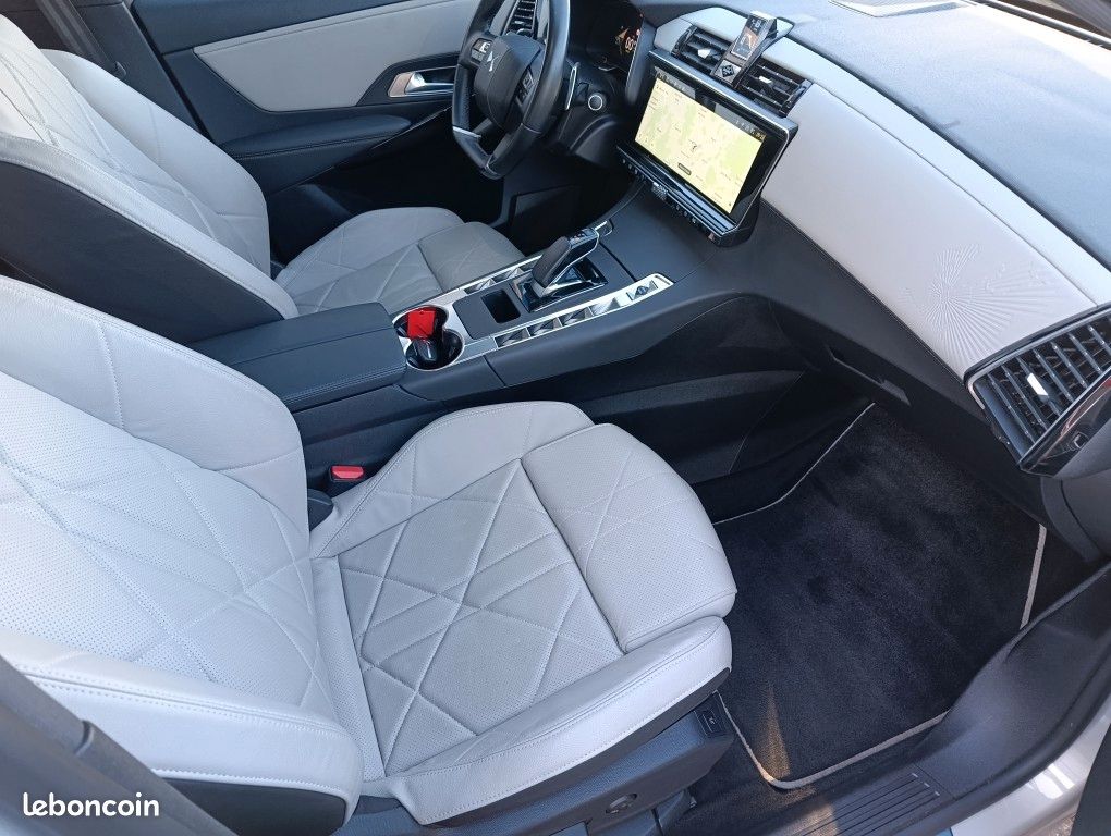 DS 7 (X74) E-TENSE 4x4 1.6i HER 300ch Esprit Voyage (image 6)