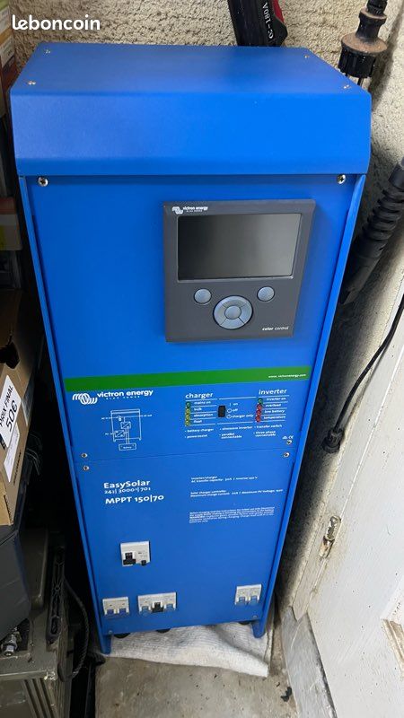 Victron EasySolar 24 3000 (image 2)