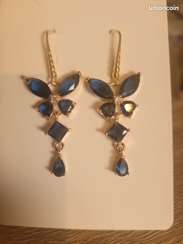 Boucles d'oreilles (image 2)