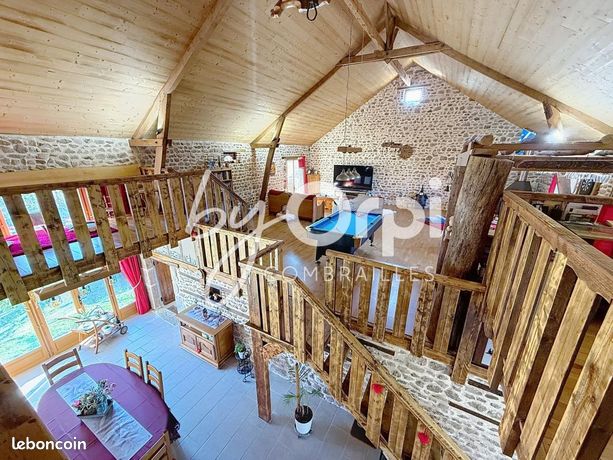 Maison 5 pièces 254 m²