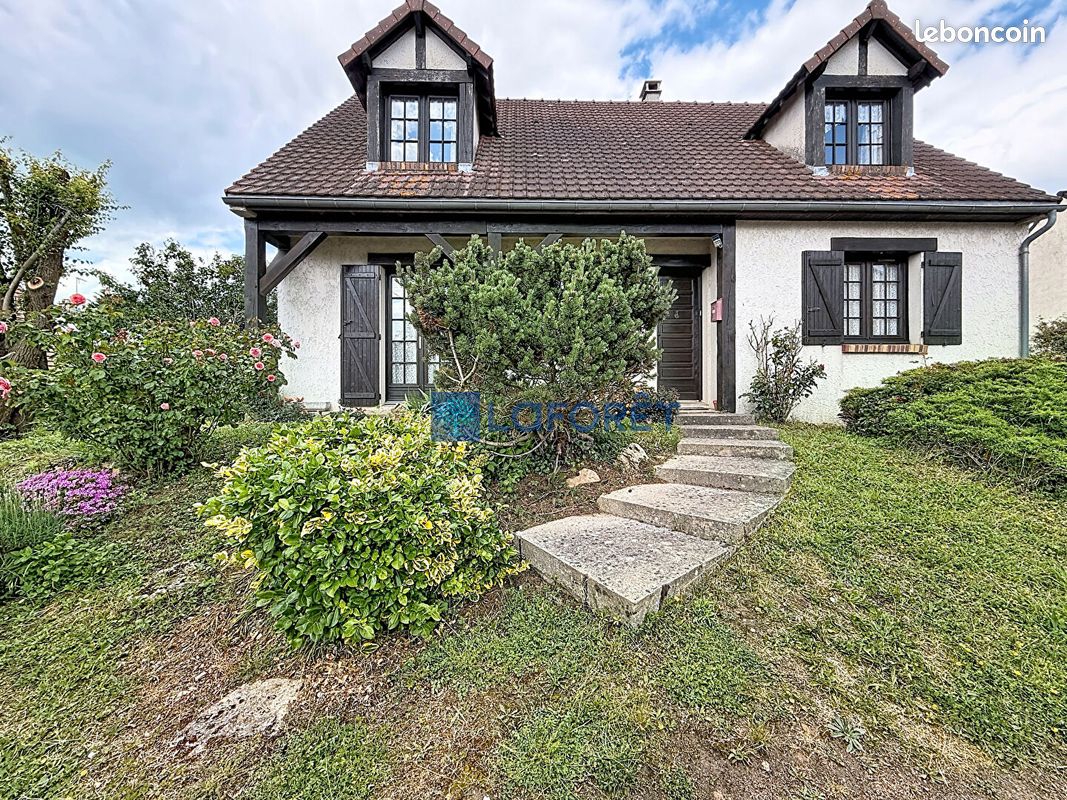 Maison 6 pièces 135 m² · à Saintry-sur-Seine · 135 m² · 313 000 €