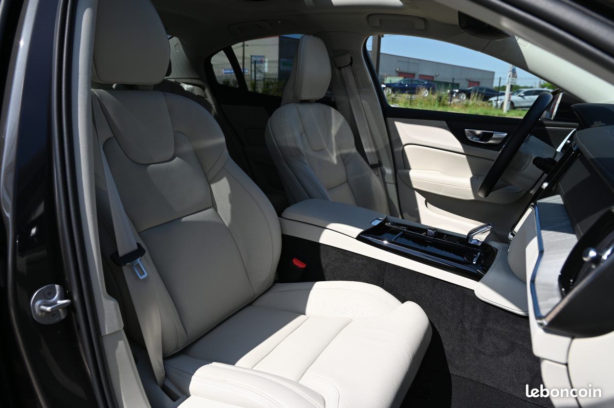 Volvo s60 t6 awd 253+145ch ultimate style chrome plug-in-hybrid 04/2024 tva recuperable (image 26)
