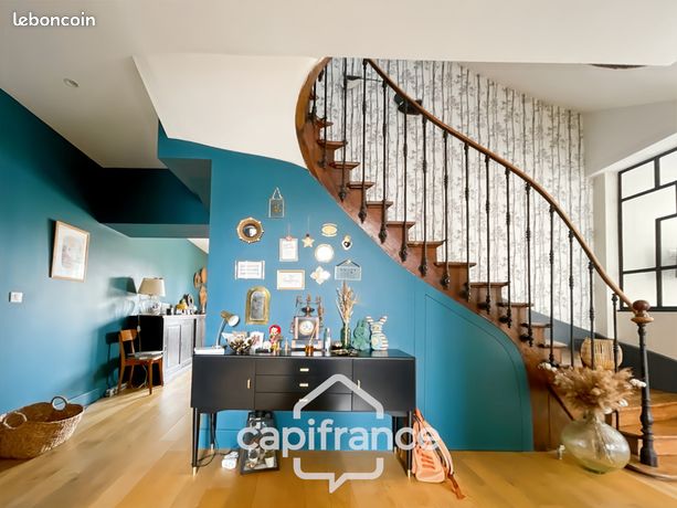 Maison 8 pièces 220 m²