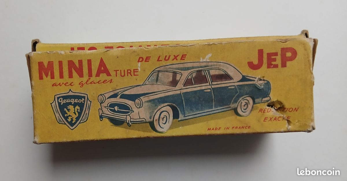 Boîte Vide Quiralu Peugeot 403 Bicolore - Échelle 1/43 - Fabrication Française - Occasion
