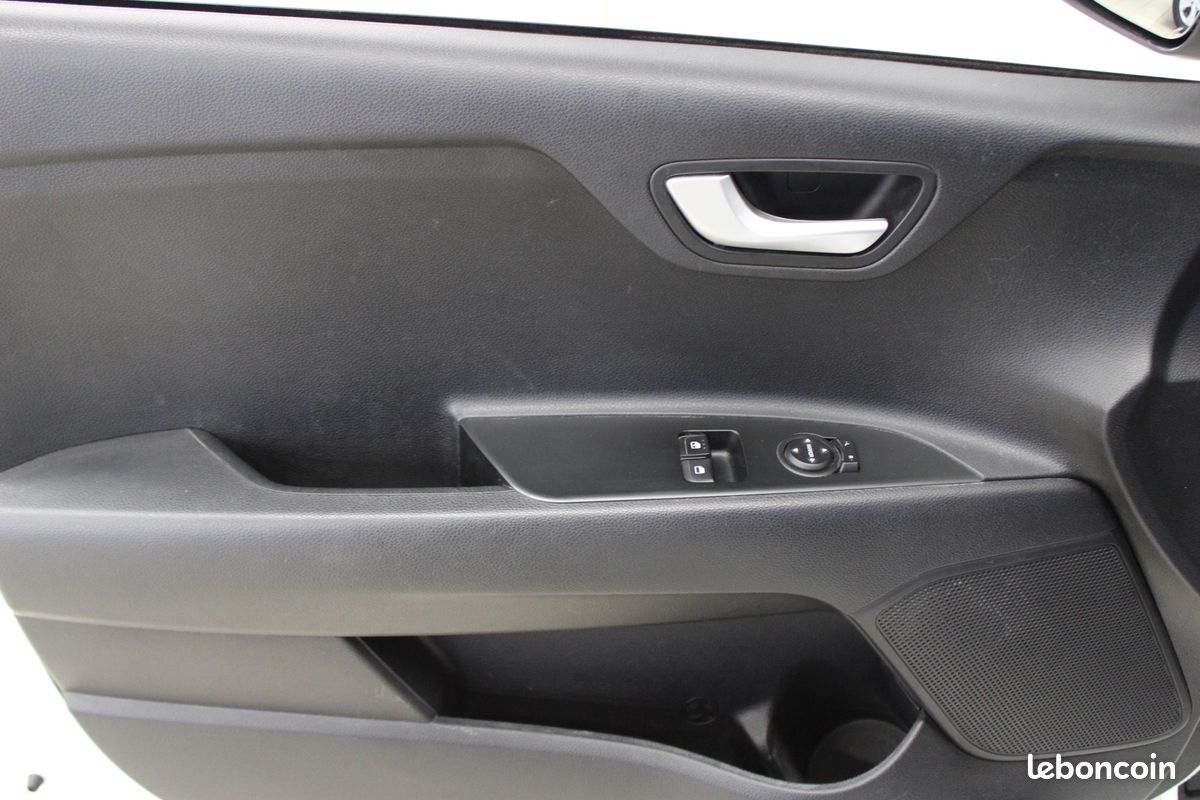 KIA Rio 1.2 DPi 84ch BVM5 Motion (image 19)