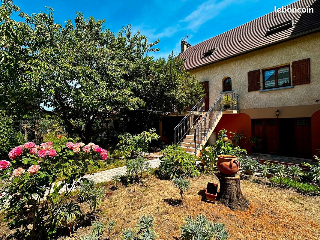 Maison 6 pièces 127 m² · à Vigneux-sur-Seine · 127 m² · 373 900 €